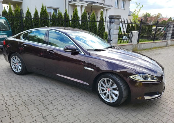 Jaguar XF cena 58000 przebieg: 125000, rok produkcji 2014 z Wrocław małe 29